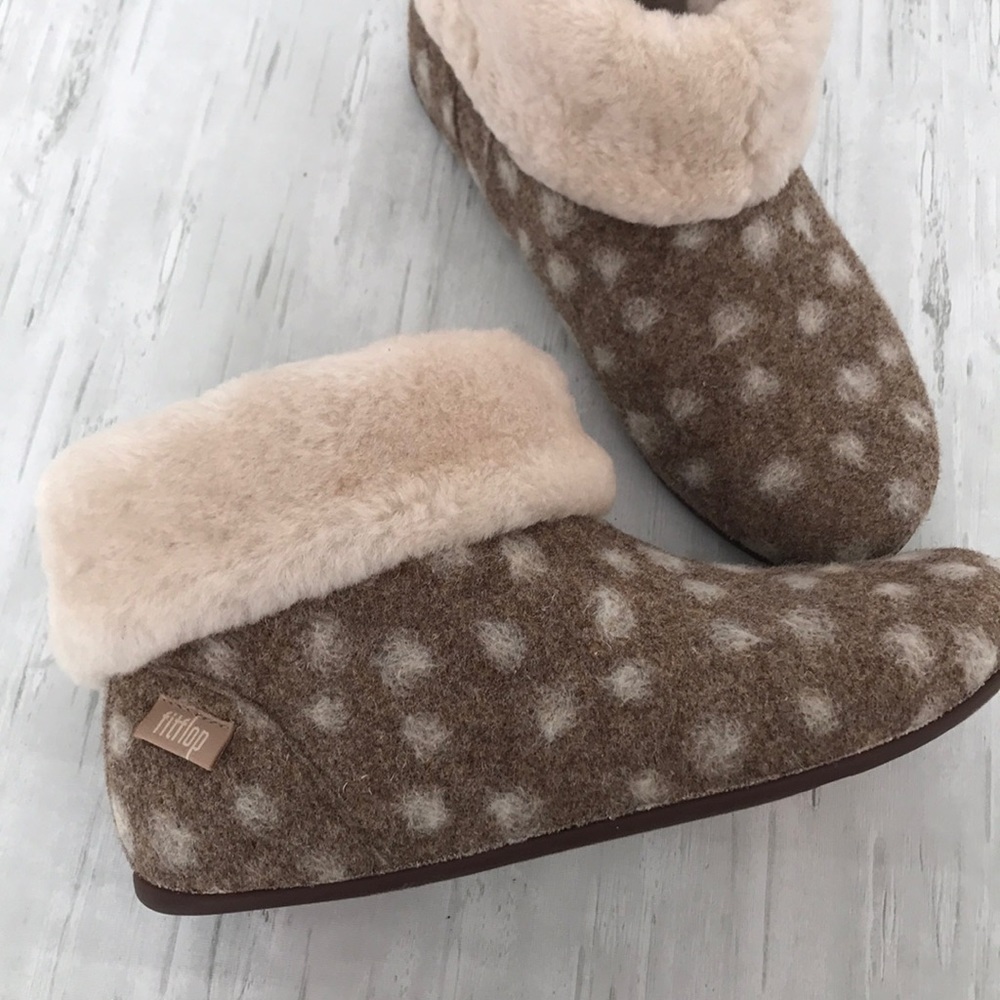 - FitFlop Sarah shearling glimmer slipper shoes